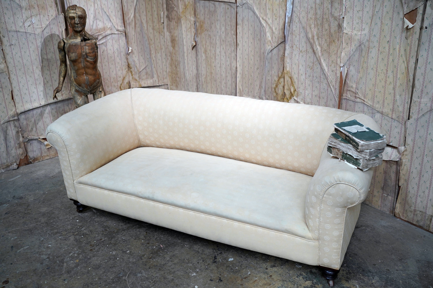 A Good Quality Late Victorian Upholstered Oak Chesterfield Sofa c.1880