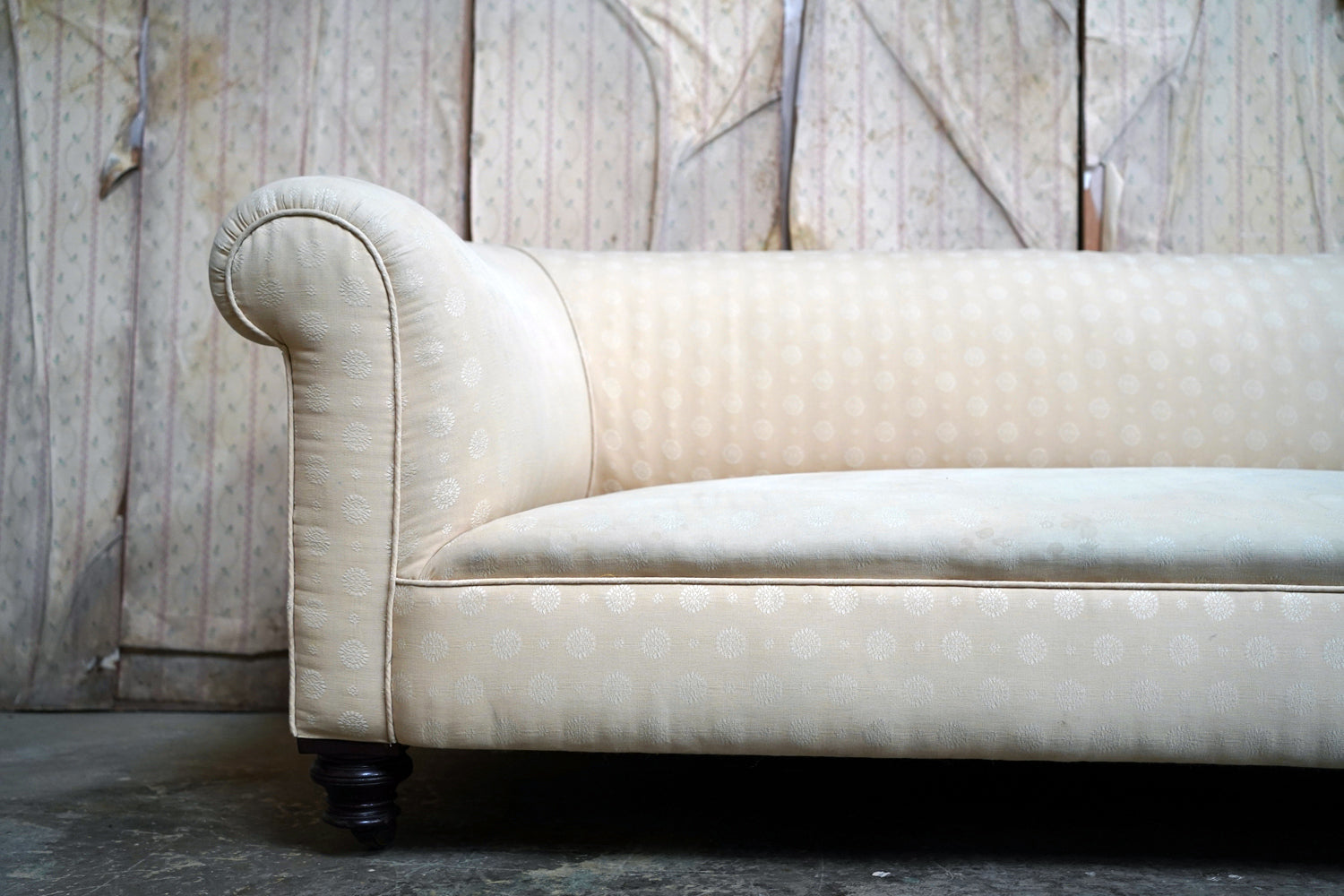 A Good Quality Late Victorian Upholstered Oak Chesterfield Sofa c.1880