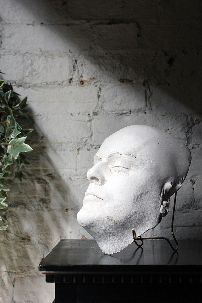A Good 20thC Plaster Death Mask of a Burly Gentleman