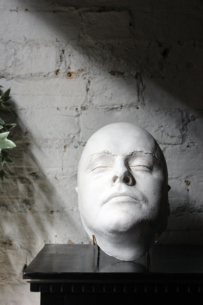 A Good 20thC Plaster Death Mask of a Burly Gentleman
