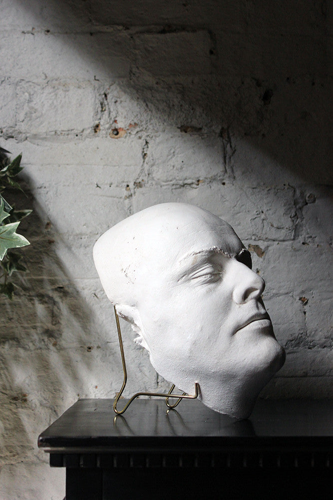 A Good 20thC Plaster Death Mask of a Burly Gentleman