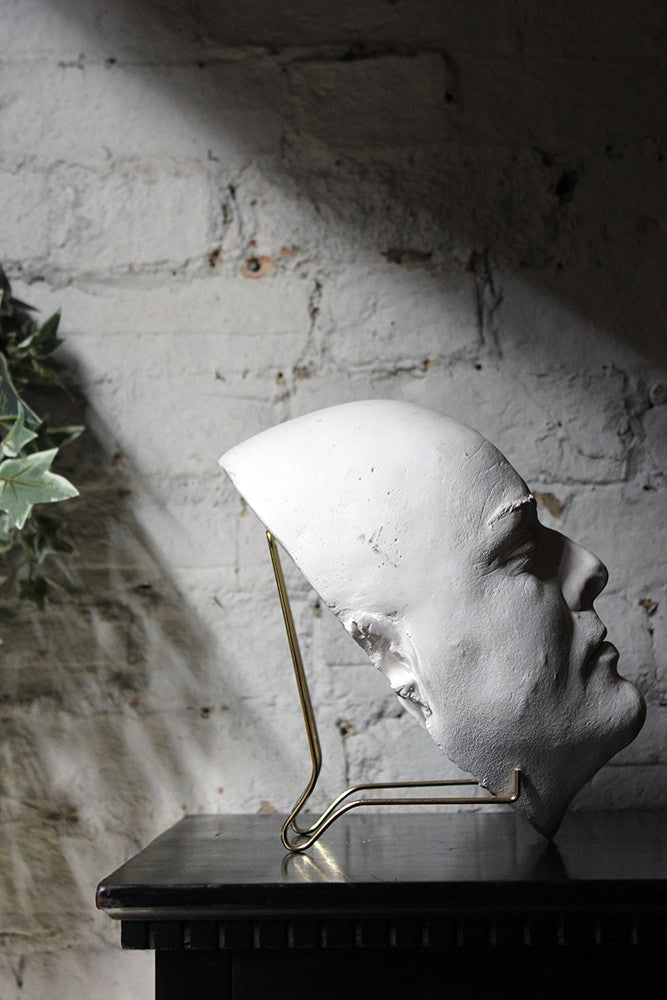 A Good 20thC Plaster Death Mask of a Burly Gentleman