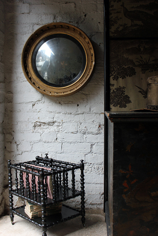 A Decorative Regency Period Giltwood & Gesso Convex Wall Mirror c.1820