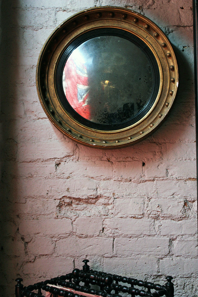 A Decorative Regency Period Giltwood & Gesso Convex Wall Mirror c.1820