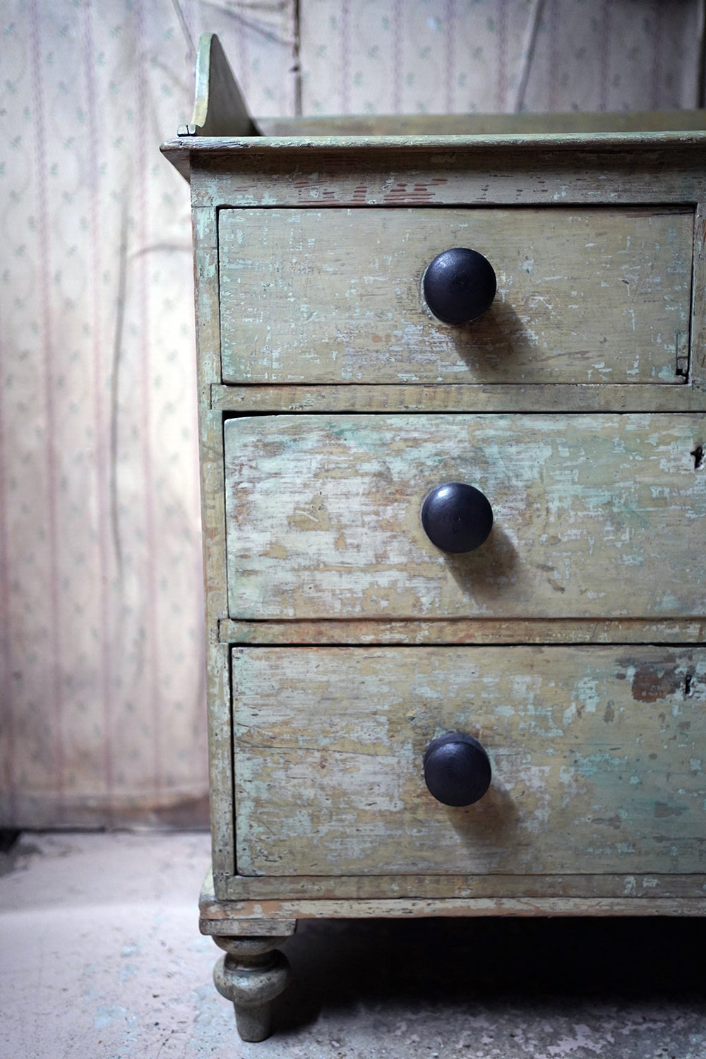 A Good 19thC Painted Pine Chest of Drawers
