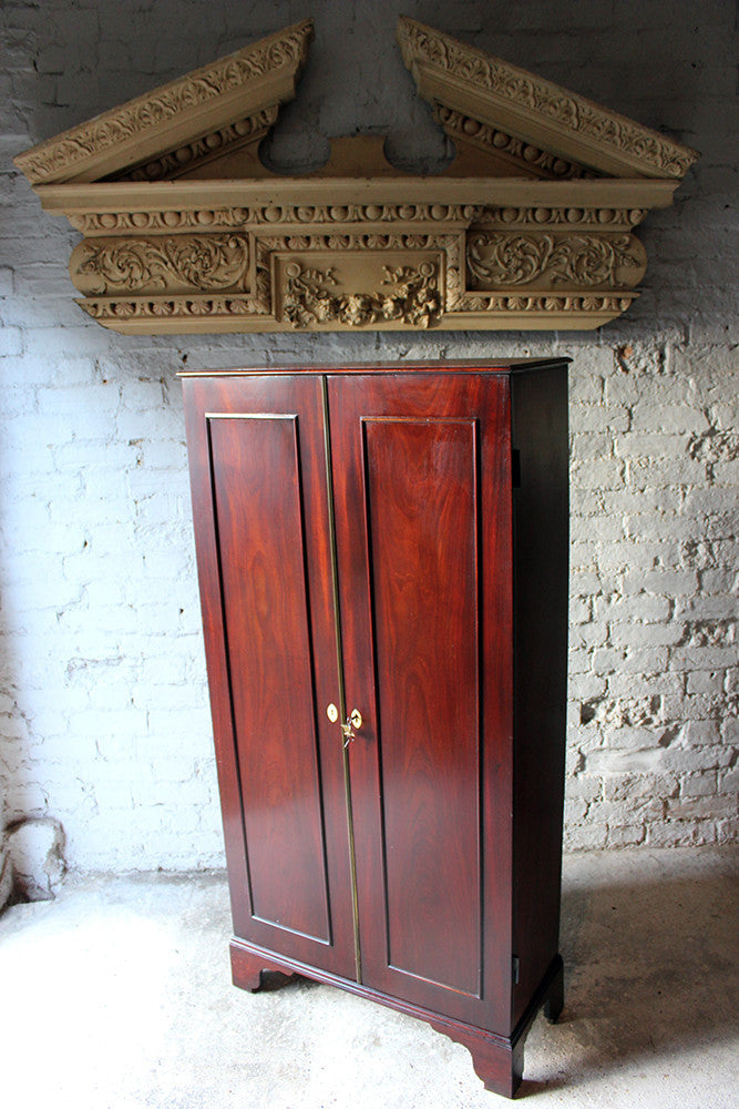 A Fine Quality George III Mahogany Estate Cabinet c.1795