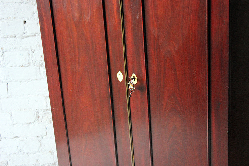 A Fine Quality George III Mahogany Estate Cabinet c.1795