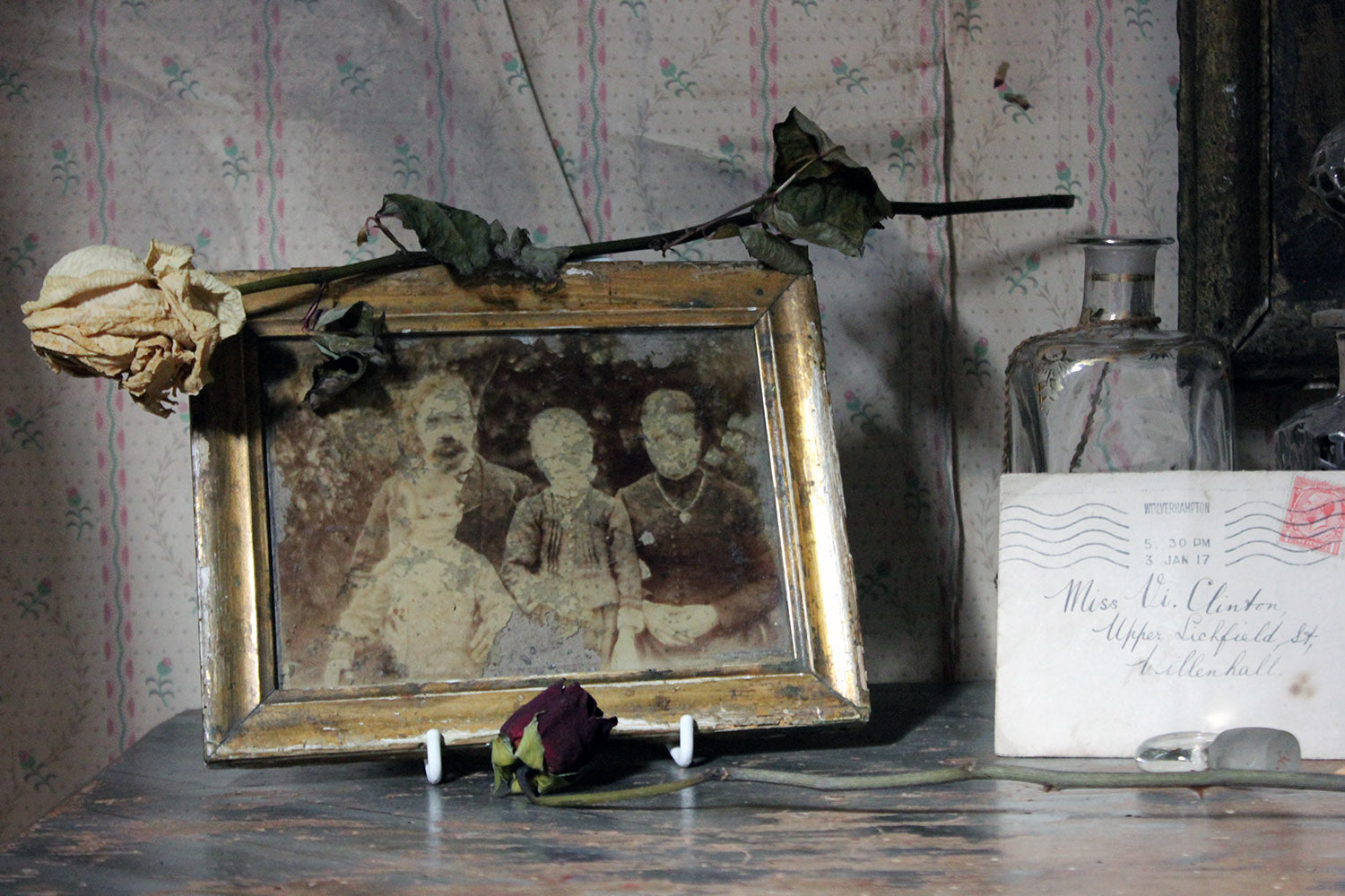 A Distressed Mid 19thC French Framed Daguerreotype of a Family