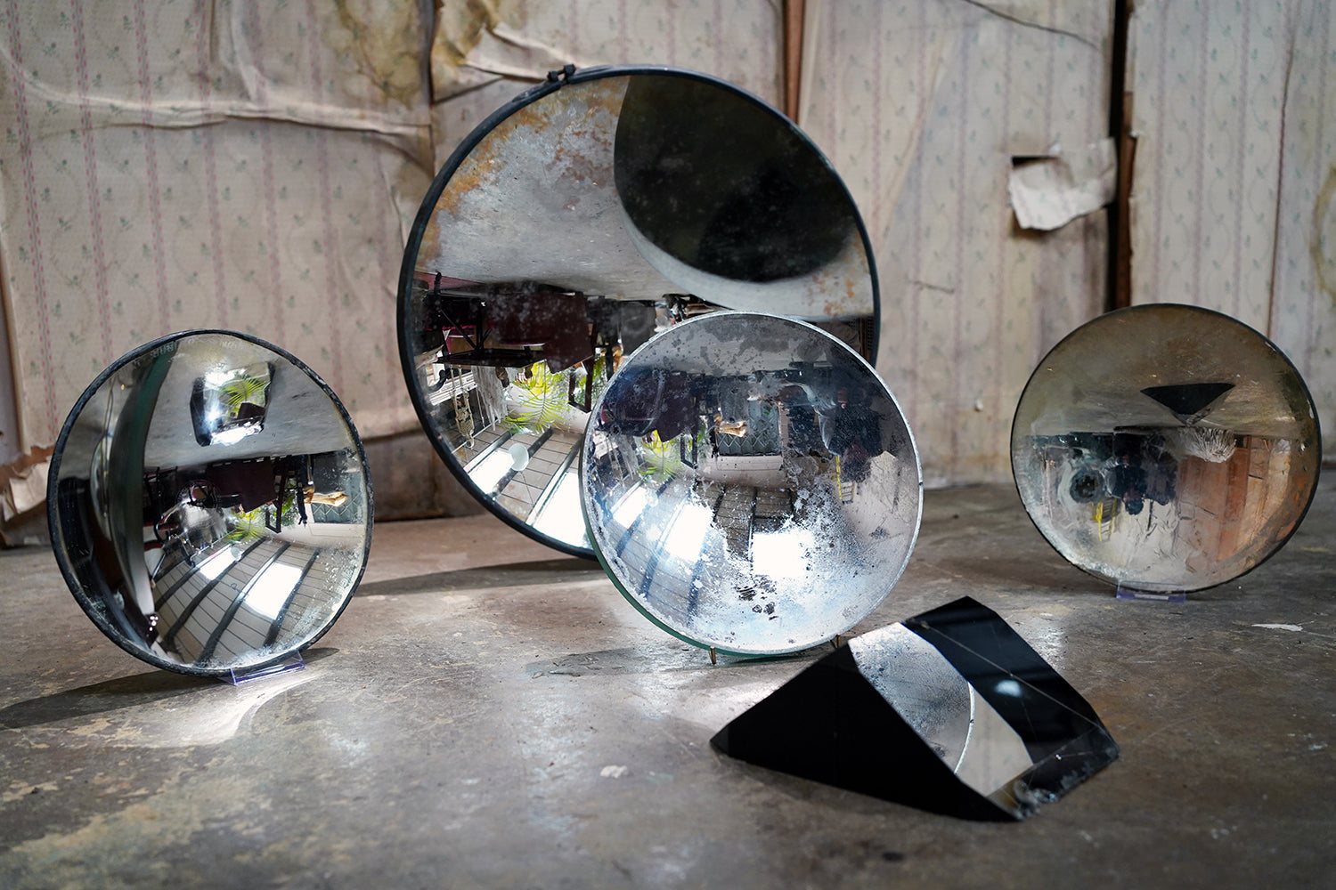 A Collection of Five Mid-20thC WWII Period Parabolic Concave & Prism Mirrors c.1940-68