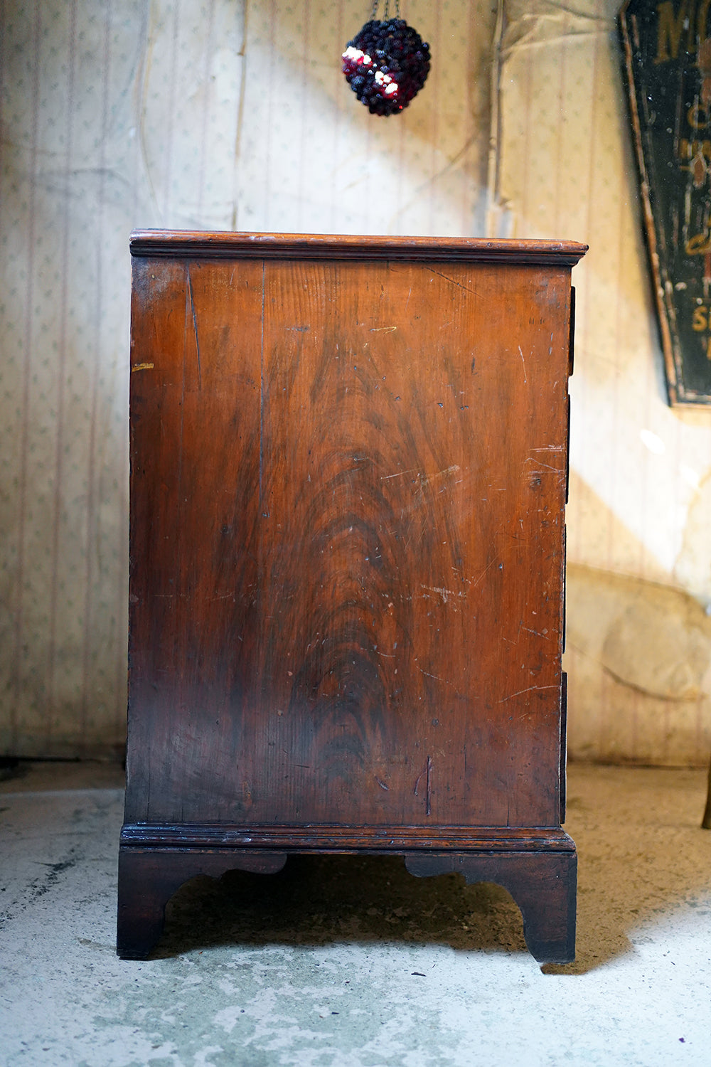 A George III Mahogany Chest of Drawers c.1780
