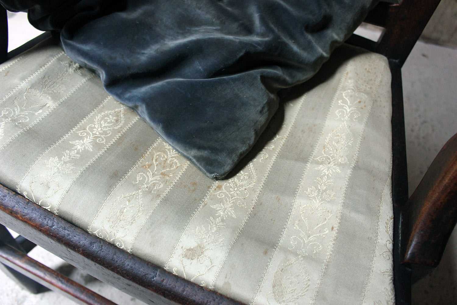 A George III Oak Open Elbow Chair c.1800
