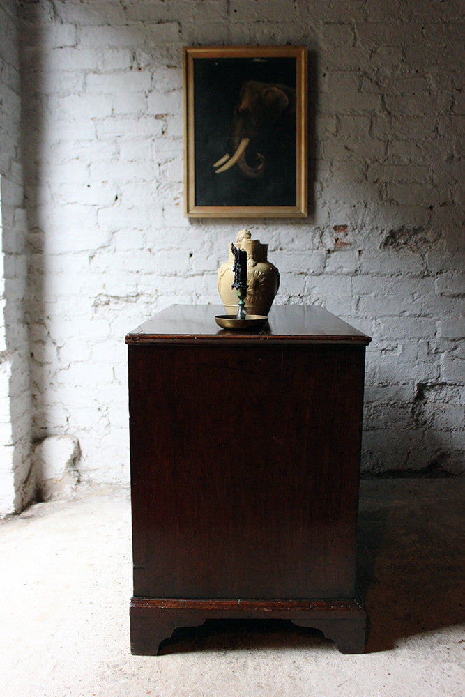 A Delightful Small George III Mahogany Chest of Drawers c.1760-70