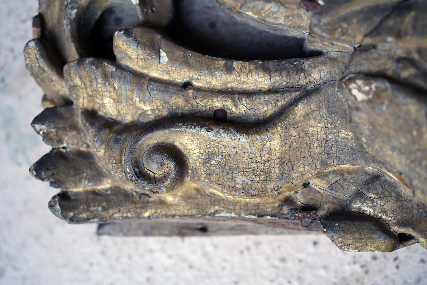 A George II Period Carved & Gilded Wood & Gesso Fragment c.1730