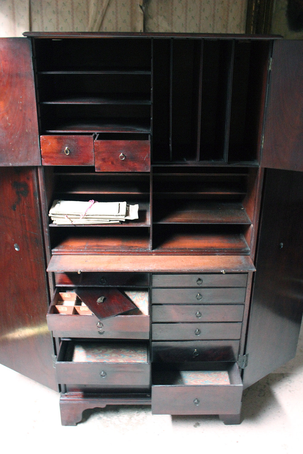 A Fine George III Mahogany Estate Cabinet c.1795