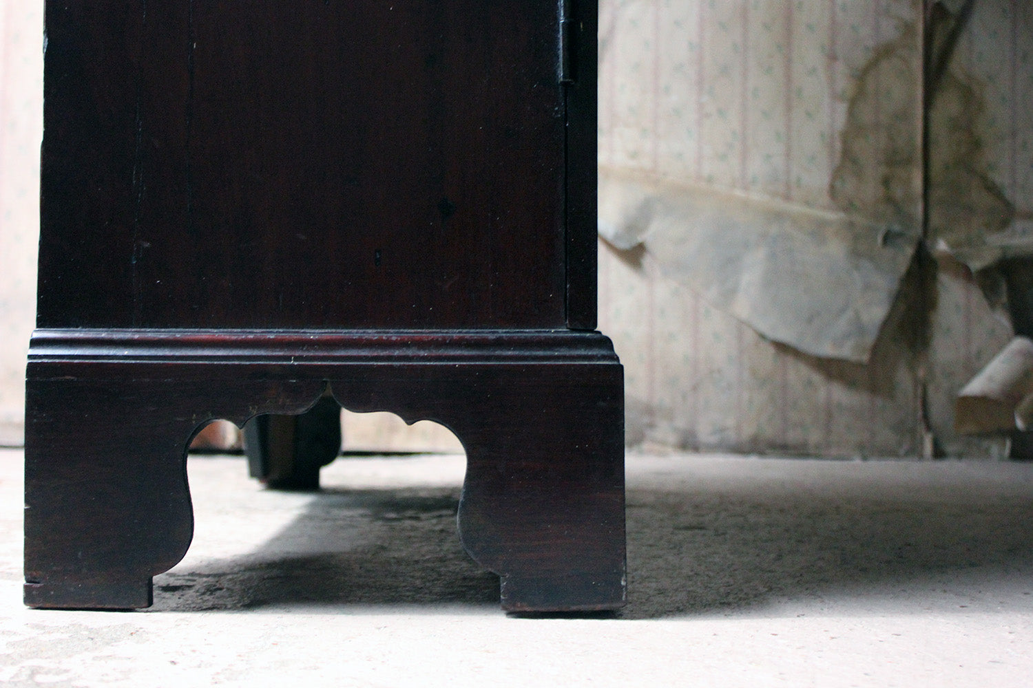 A Fine George III Mahogany Estate Cabinet c.1795