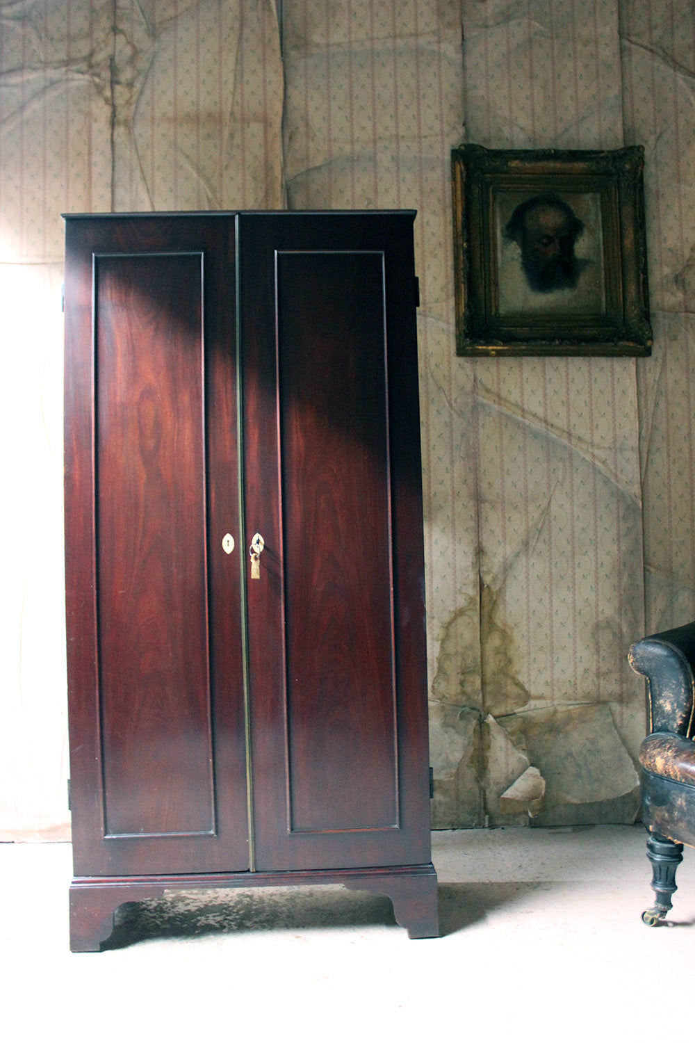 A Fine George III Mahogany Estate Cabinet c.1795