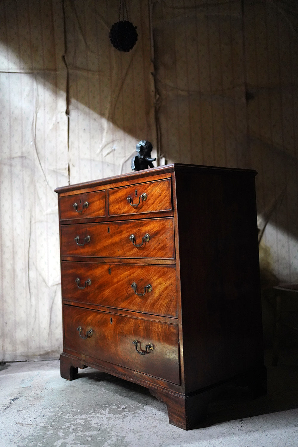 A George III Mahogany Chest of Drawers c.1790