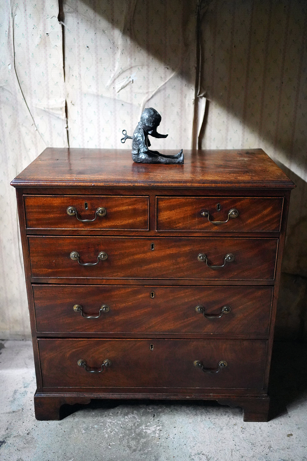 A George III Mahogany Chest of Drawers c.1790