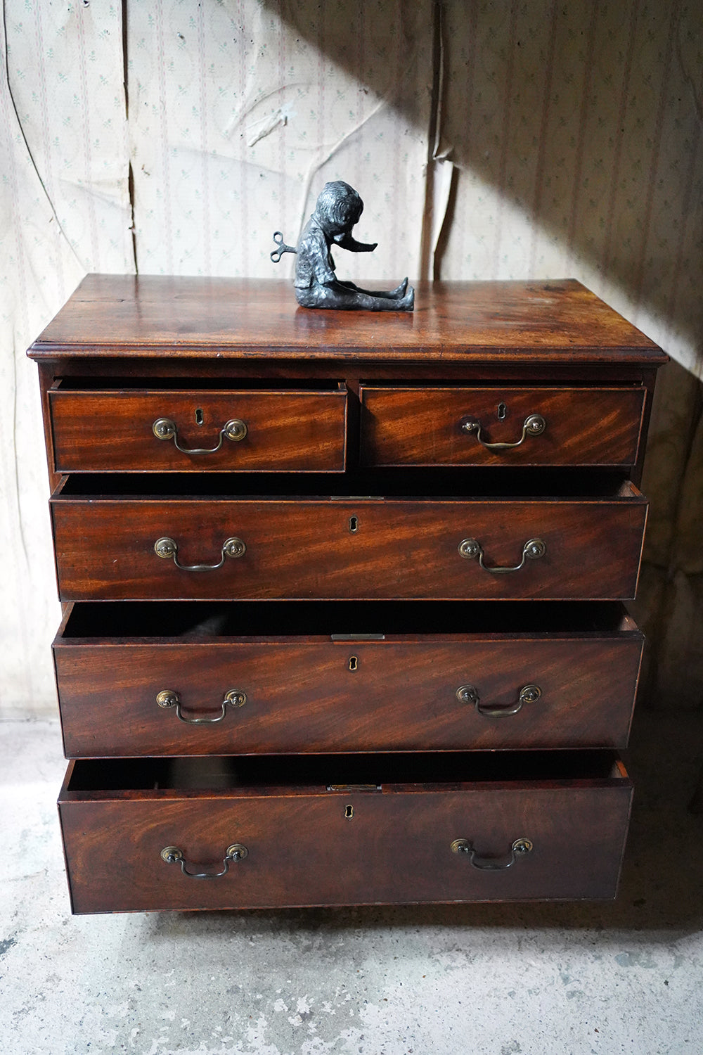 A George III Mahogany Chest of Drawers c.1790