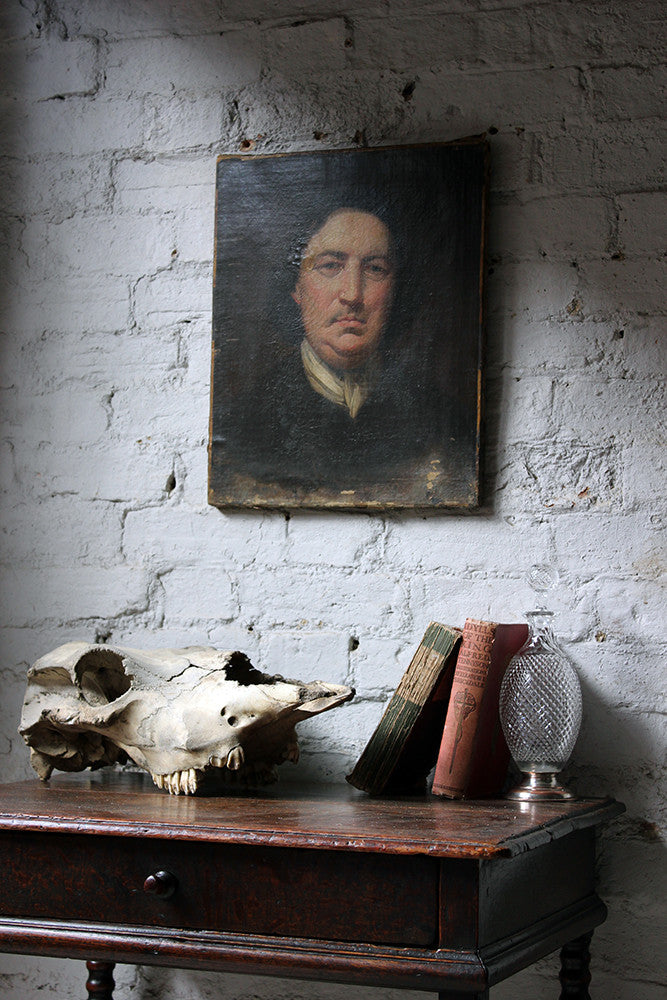 A Fine 18thC Oil on Canvas Portrait of a Gentleman c.1760-90