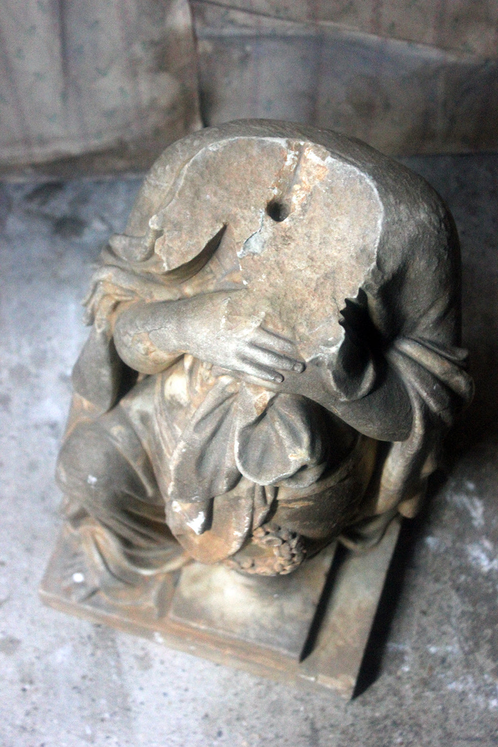A Finely Carved George III Period Marble Mourning Monument c.1800