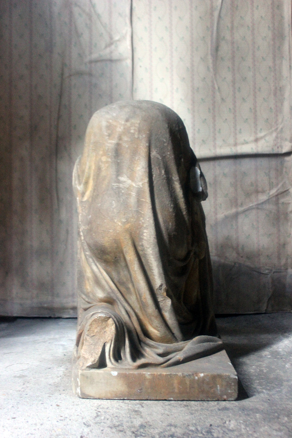 A Finely Carved George III Period Marble Mourning Monument c.1800