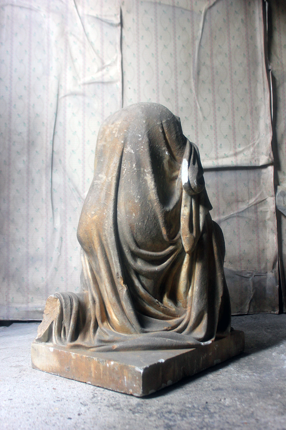 A Finely Carved George III Period Marble Mourning Monument c.1800