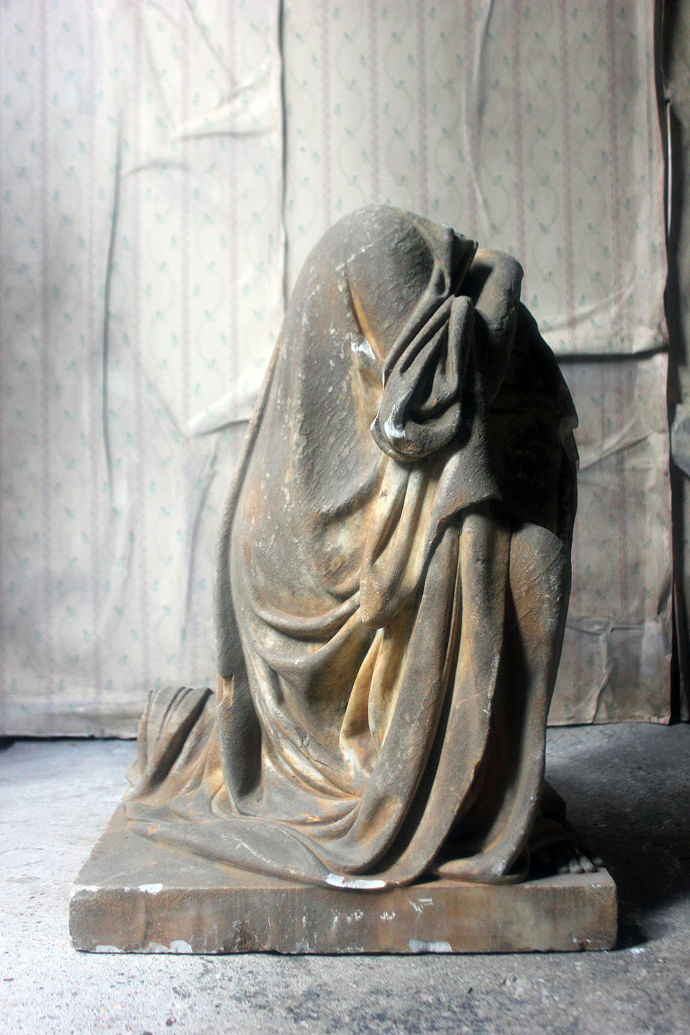 A Finely Carved George III Period Marble Mourning Monument c.1800