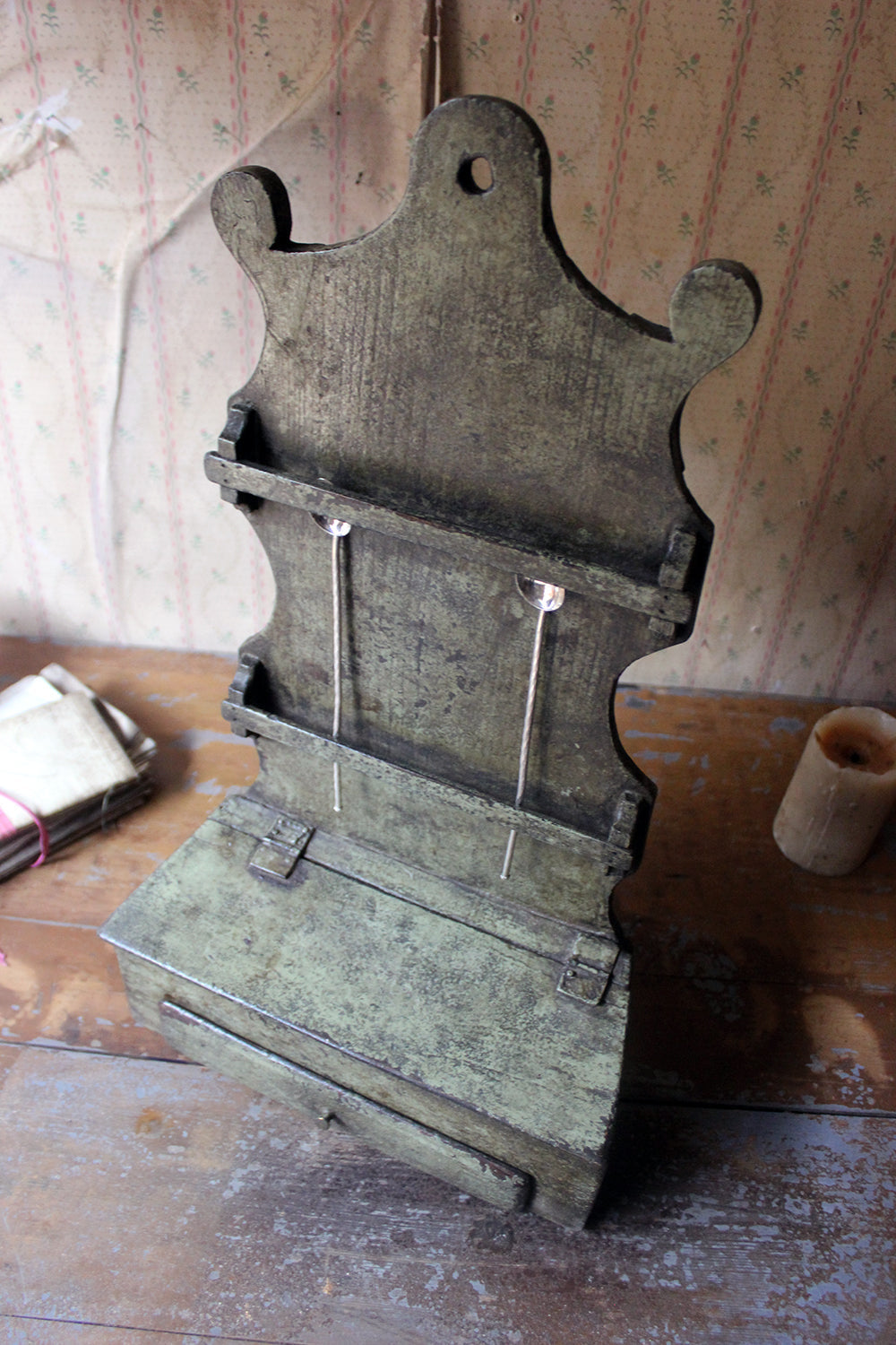 A George III Provincial Painted Oak Farmhouse Spoon Rack c.1780
