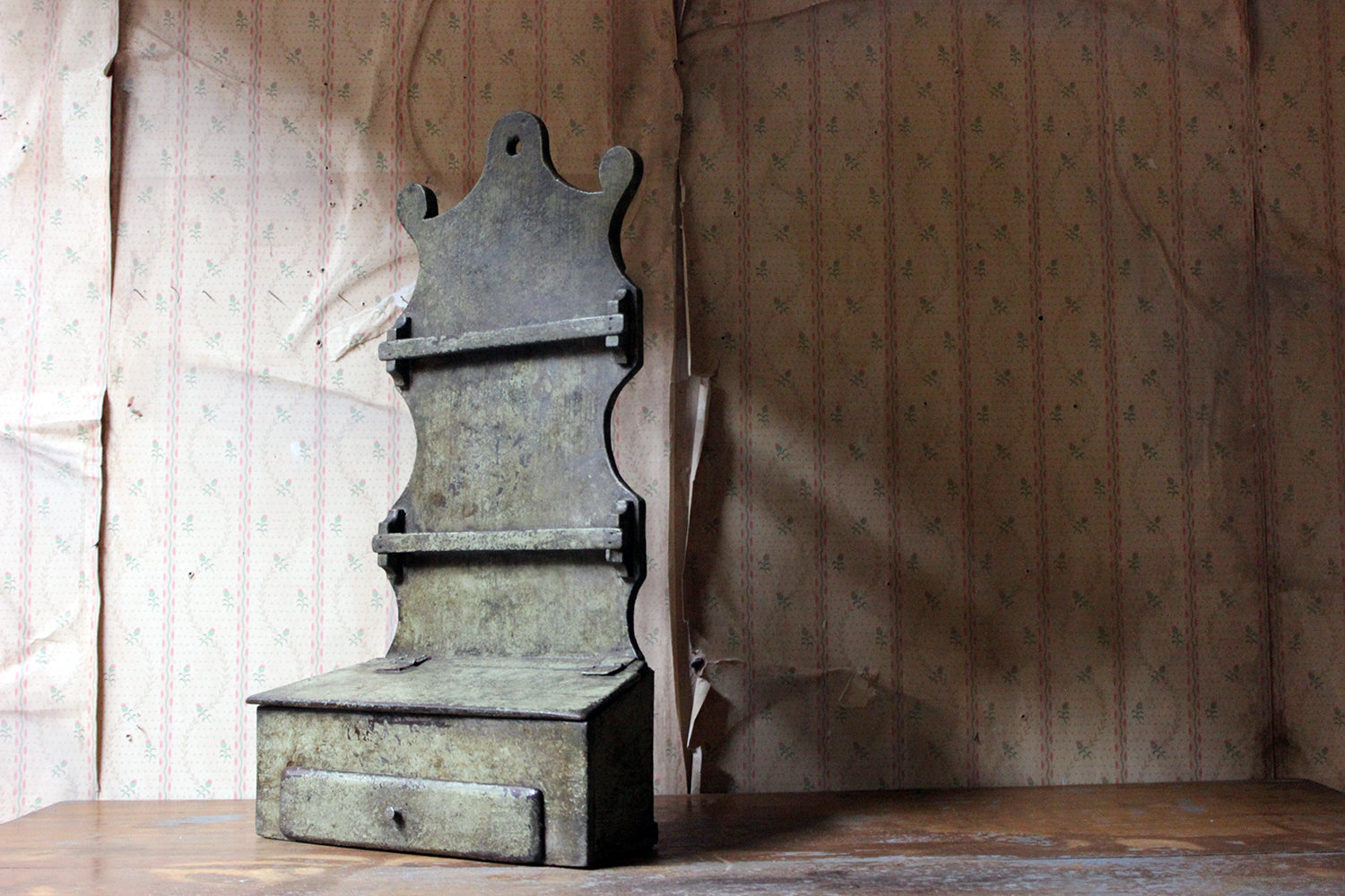 A George III Provincial Painted Oak Farmhouse Spoon Rack c.1780