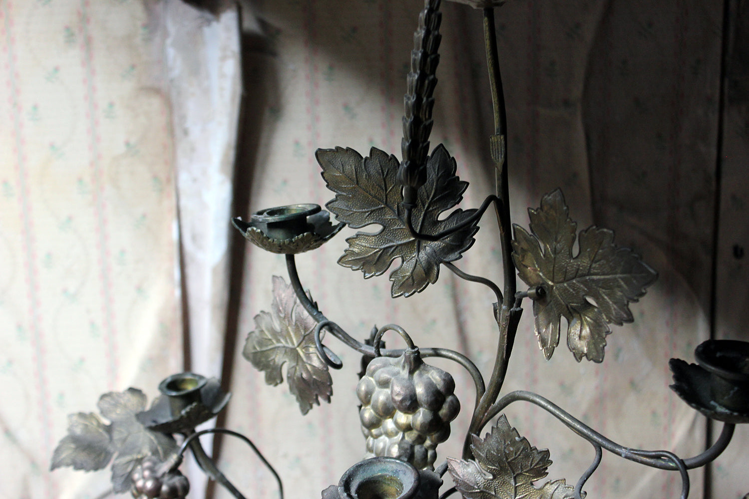 A Beautiful Large Late 19thC Naturalistic Gilt Metal Eight Sconce Candelabra c.1890