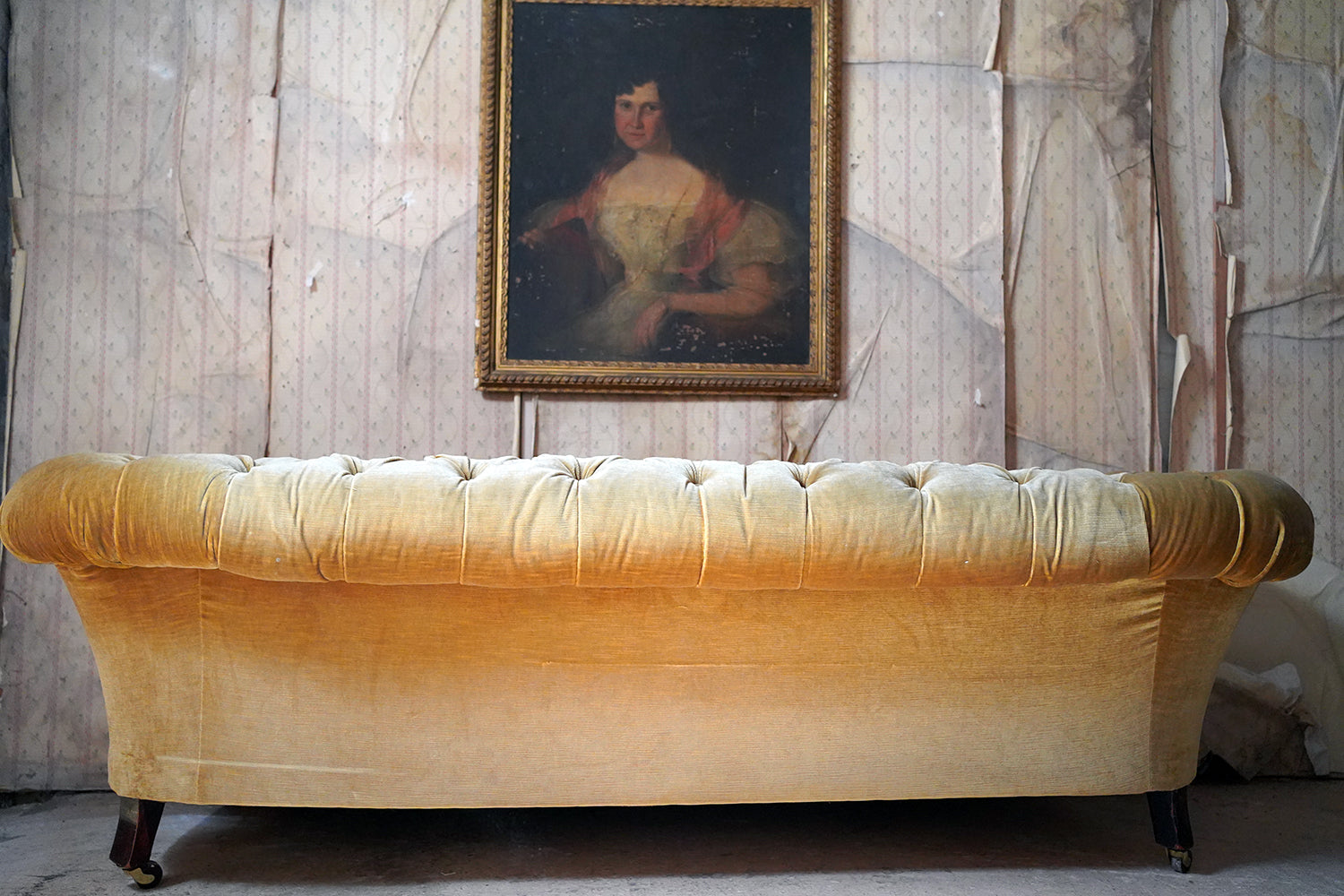 A Gold Velvet Button-Back Upholstered Victorian Chesterfield Sofa c.1880