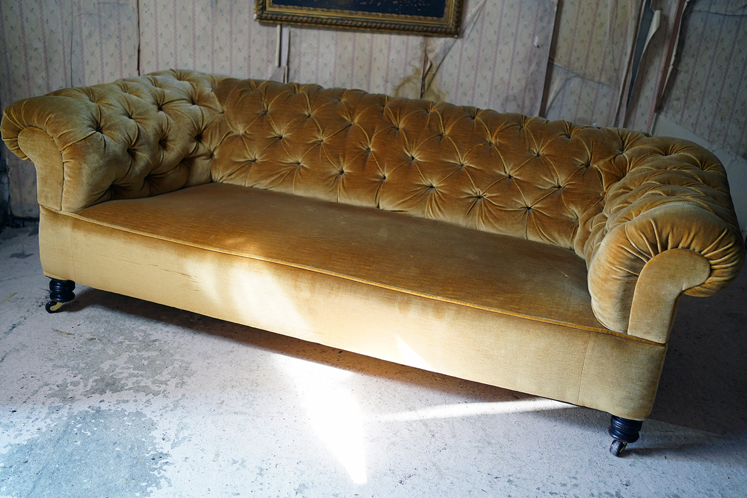 A Gold Velvet Button-Back Upholstered Victorian Chesterfield Sofa c.1880