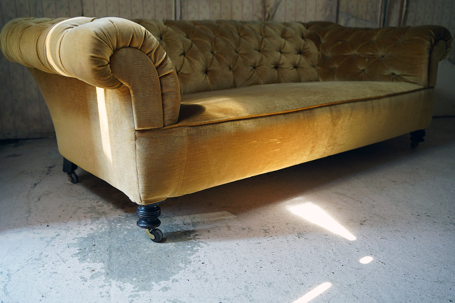 A Gold Velvet Button-Back Upholstered Victorian Chesterfield Sofa c.1880