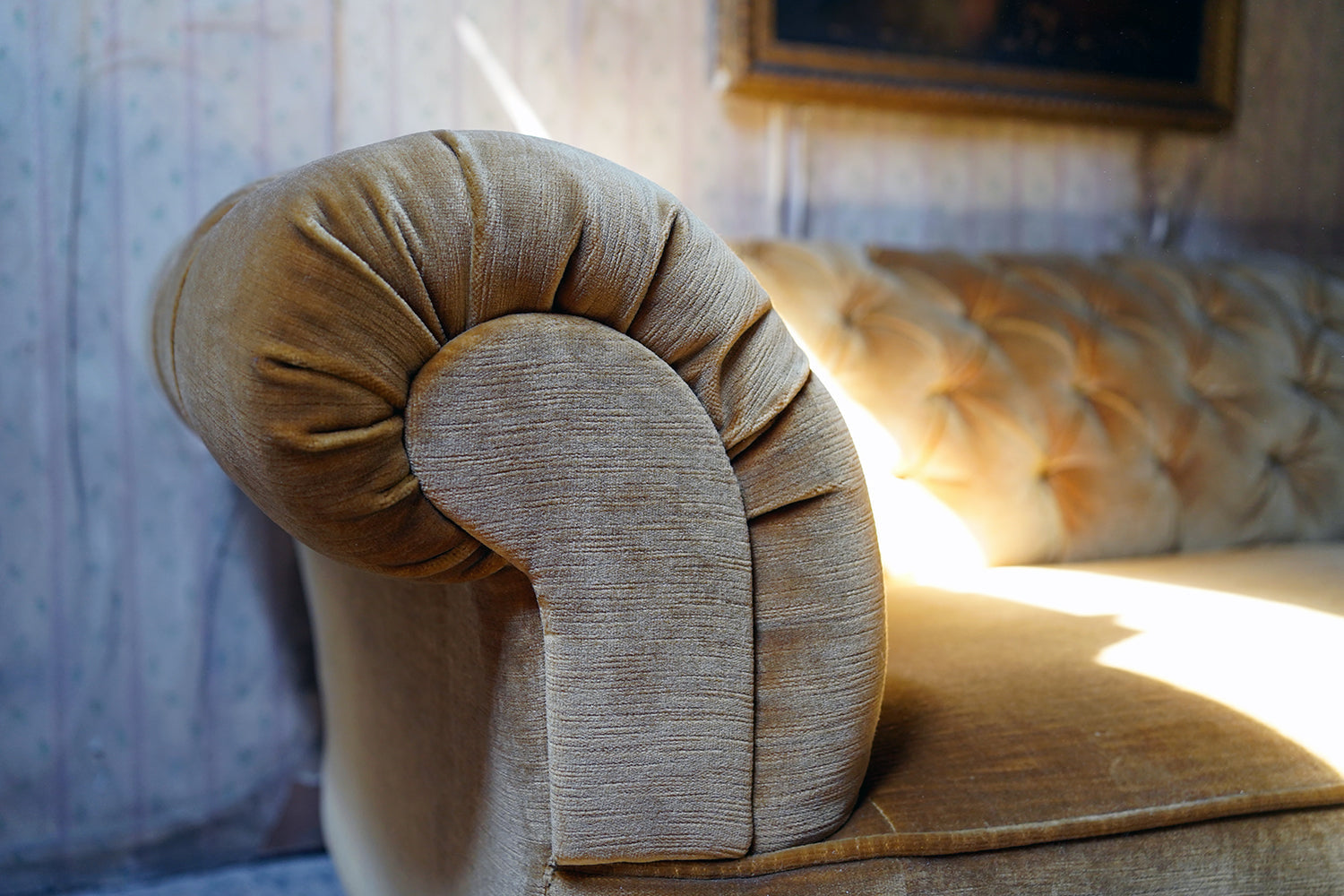 A Gold Velvet Button-Back Upholstered Victorian Chesterfield Sofa c.1880