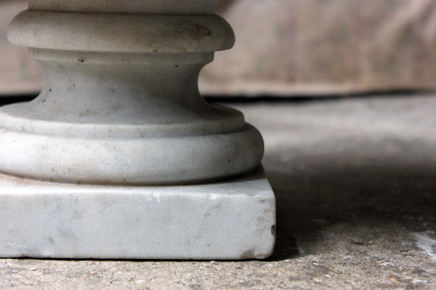 A Fine Group Of Four Early 20thC Neoclassical Revival White Marble Urns c.1900-25