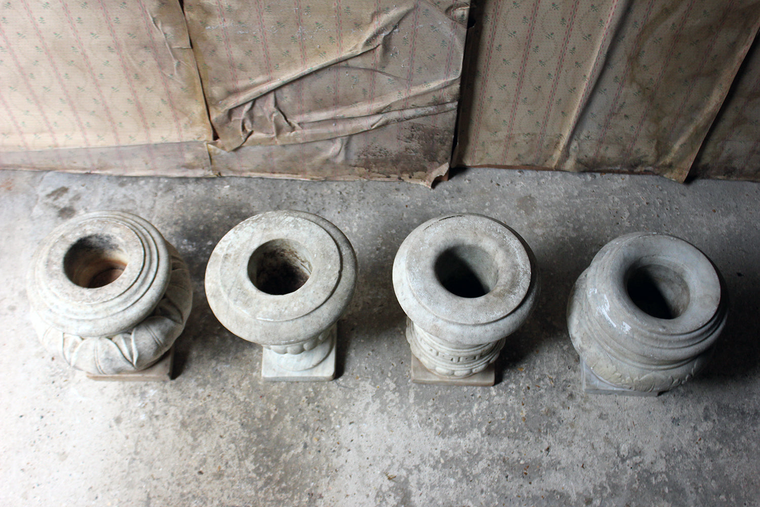 A Fine Group Of Four Early 20thC Neoclassical Revival White Marble Urns c.1900-25