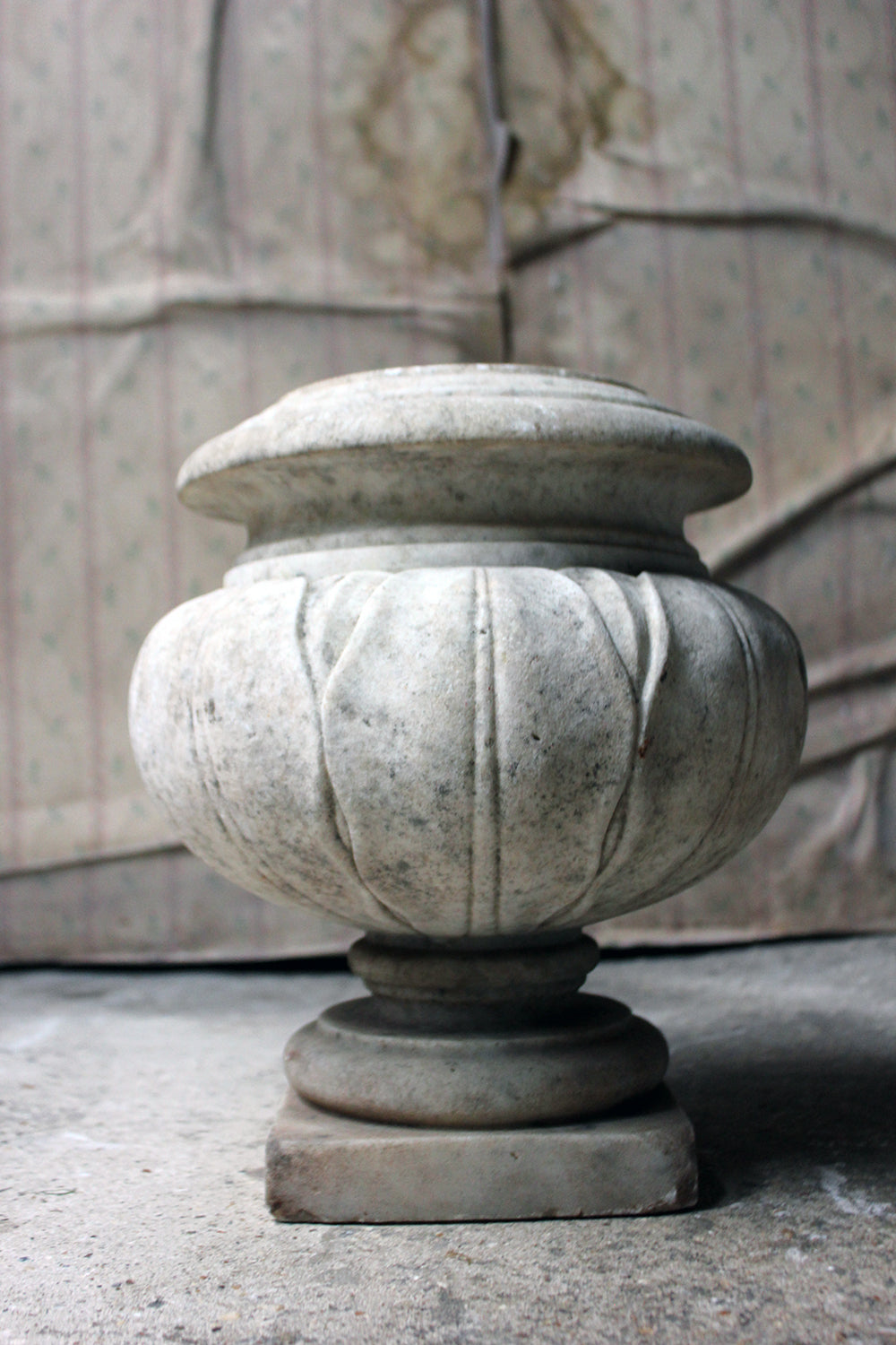 A Fine Group Of Four Early 20thC Neoclassical Revival White Marble Urns c.1900-25