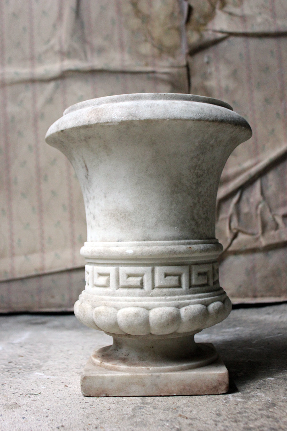 A Fine Group Of Four Early 20thC Neoclassical Revival White Marble Urns c.1900-25