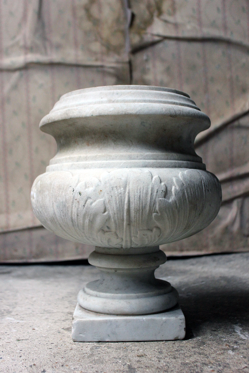 A Fine Group Of Four Early 20thC Neoclassical Revival White Marble Urns c.1900-25
