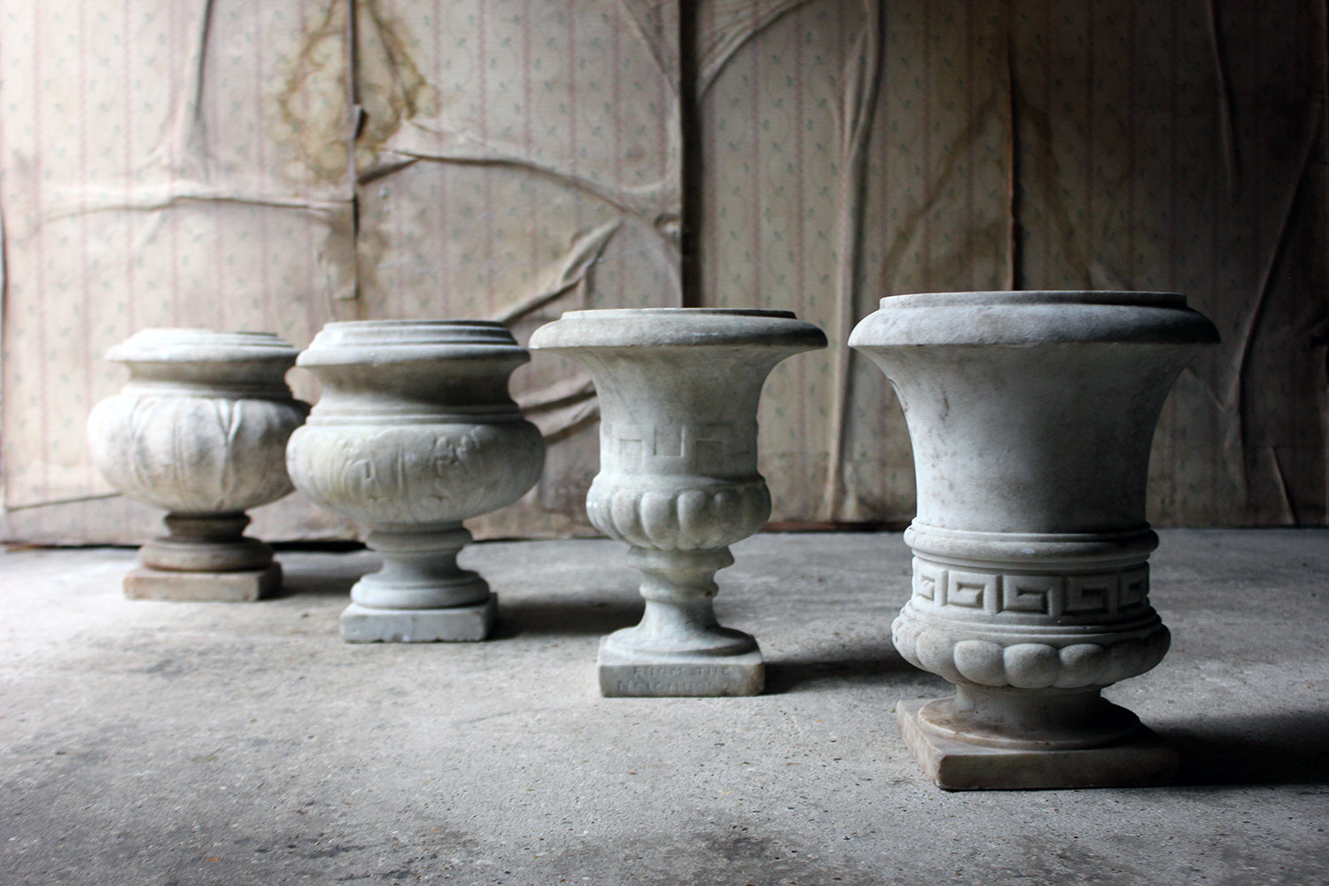A Fine Group Of Four Early 20thC Neoclassical Revival White Marble Urns c.1900-25