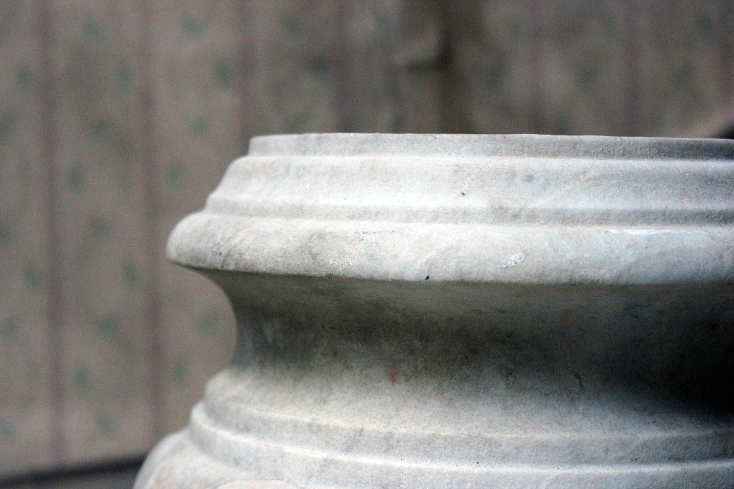 A Fine Group Of Four Early 20thC Neoclassical Revival White Marble Urns c.1900-25