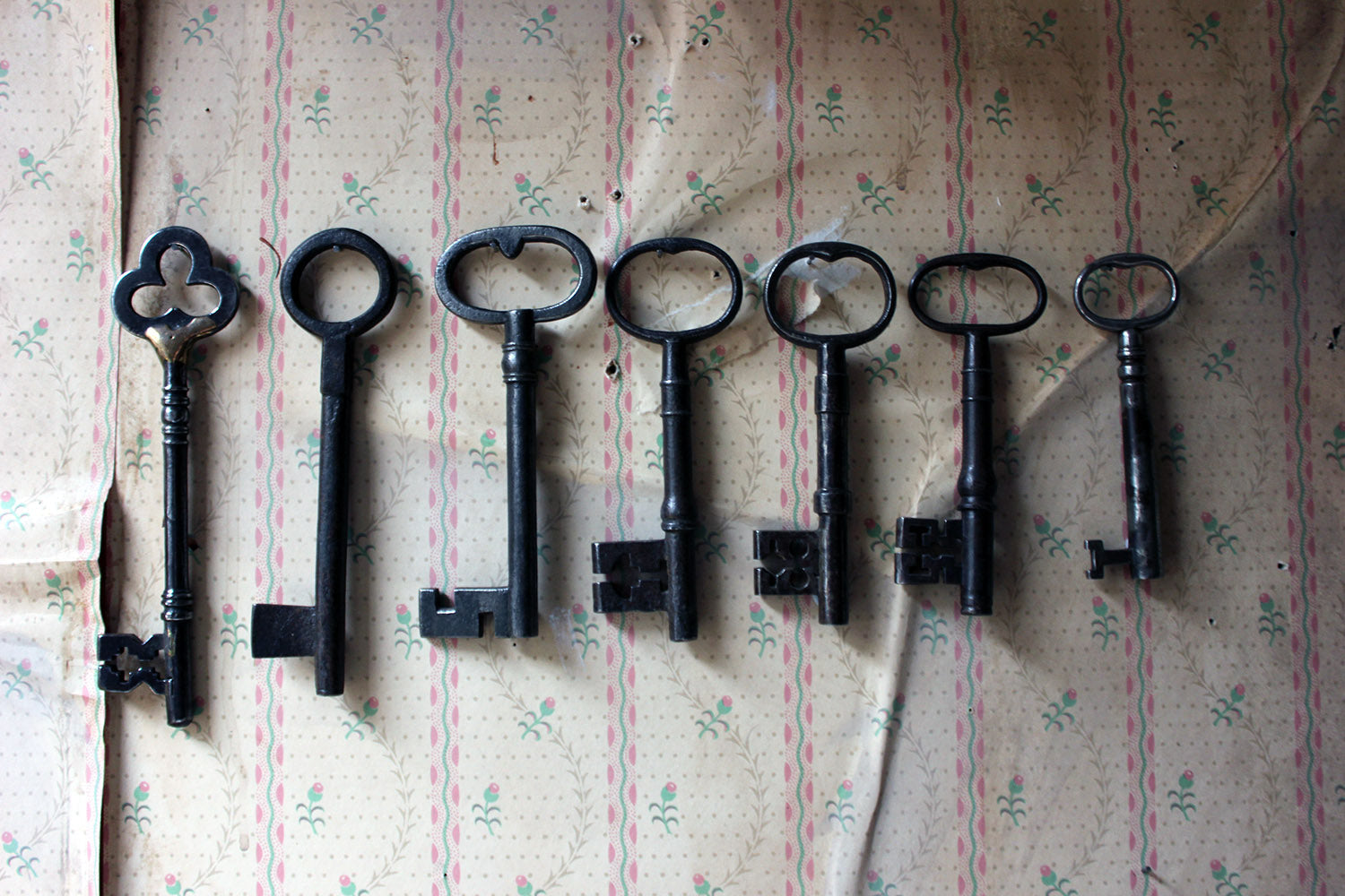 A Collection of Seven Antique Keys c.1790-1850