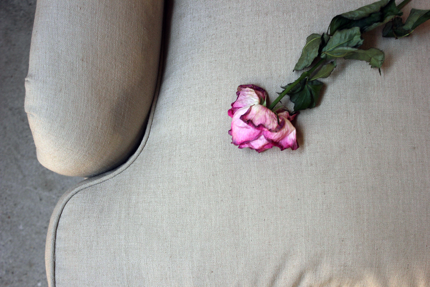 A Fine Quality Upholstered Victorian Three-Seater Sofa in the Manner of Howard & Sons c.1890-1900