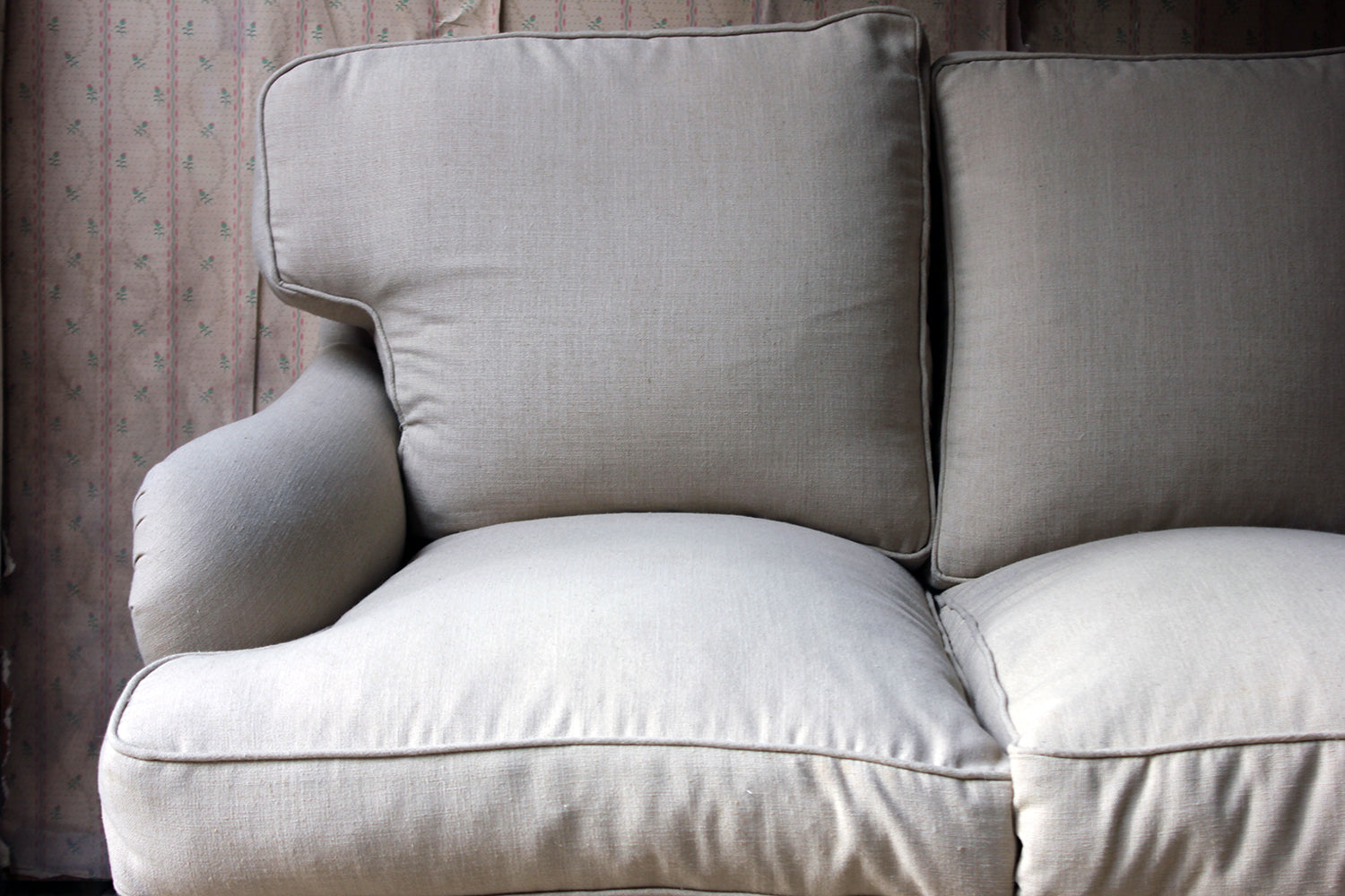 A Fine Quality Upholstered Victorian Three-Seater Sofa in the Manner of Howard & Sons c.1890-1900