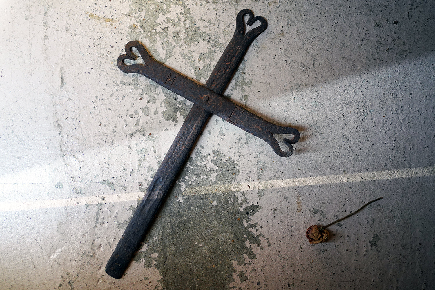 A 19thC Irish Blacksmith Forged Wrought Iron Cross