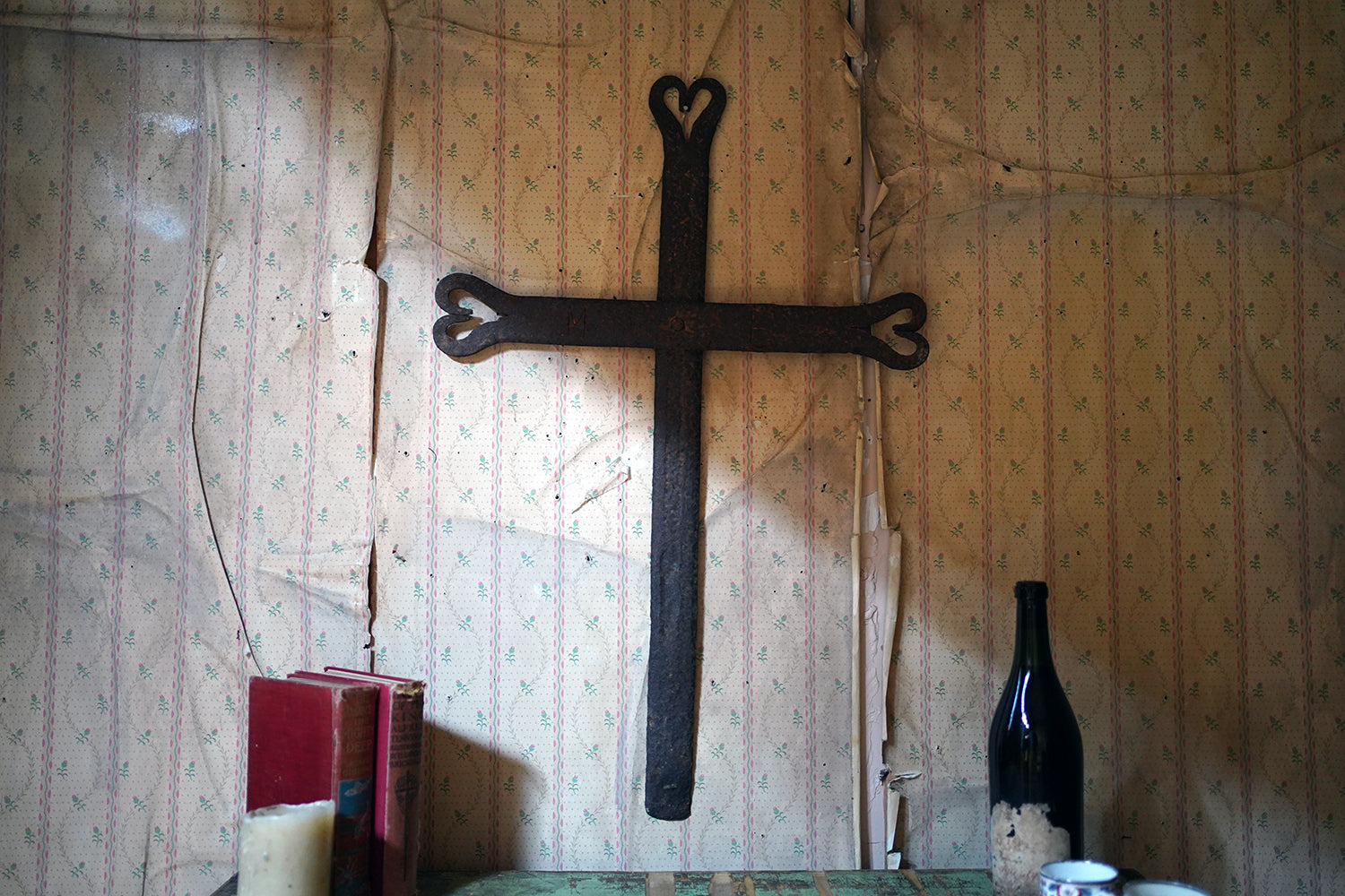 A 19thC Irish Blacksmith Forged Wrought Iron Cross