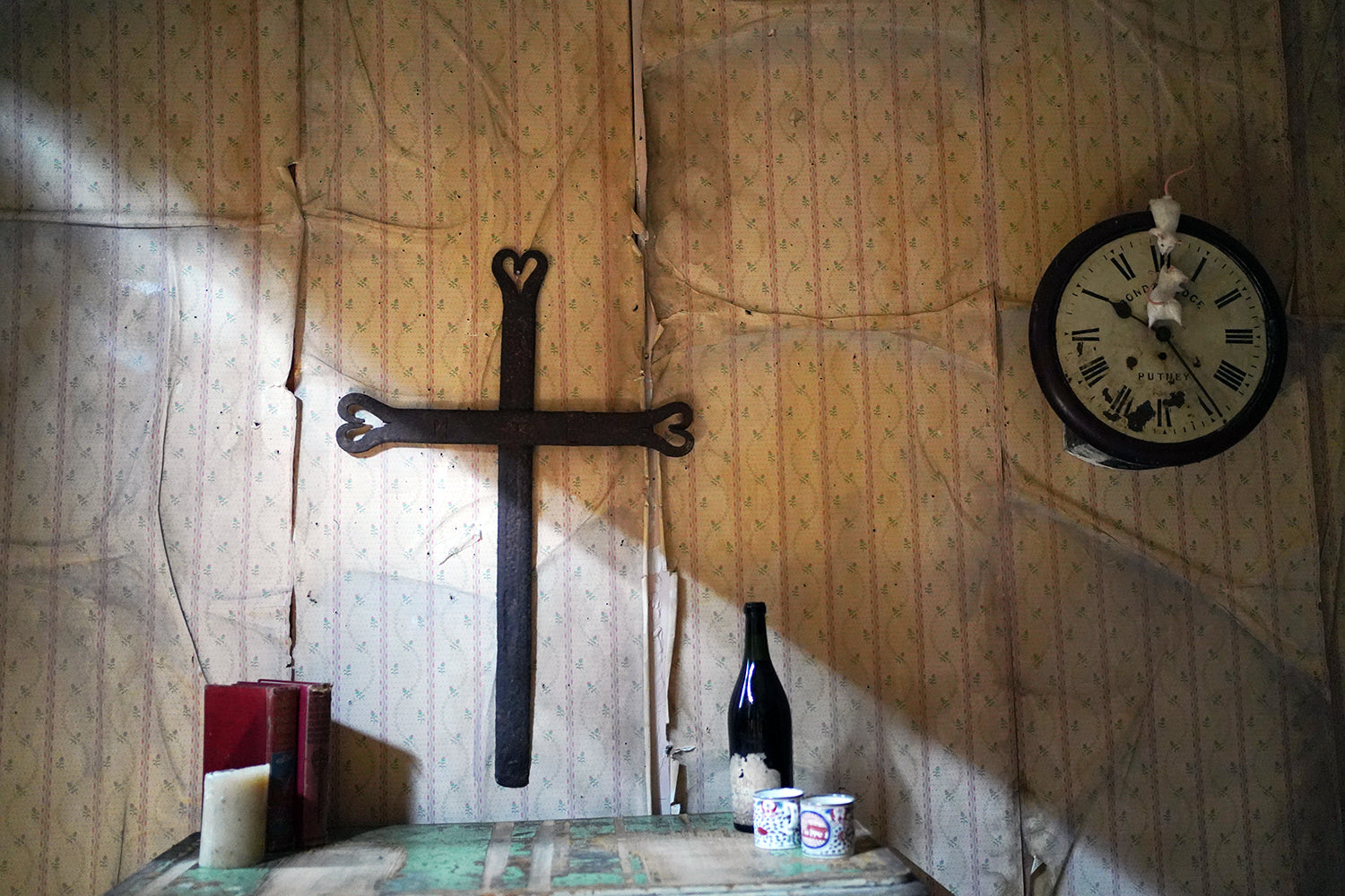 A 19thC Irish Blacksmith Forged Wrought Iron Cross