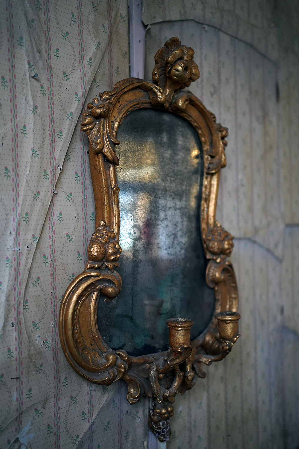 A 19thC Italian Gilt Gesso Girandole Mirror c.1870