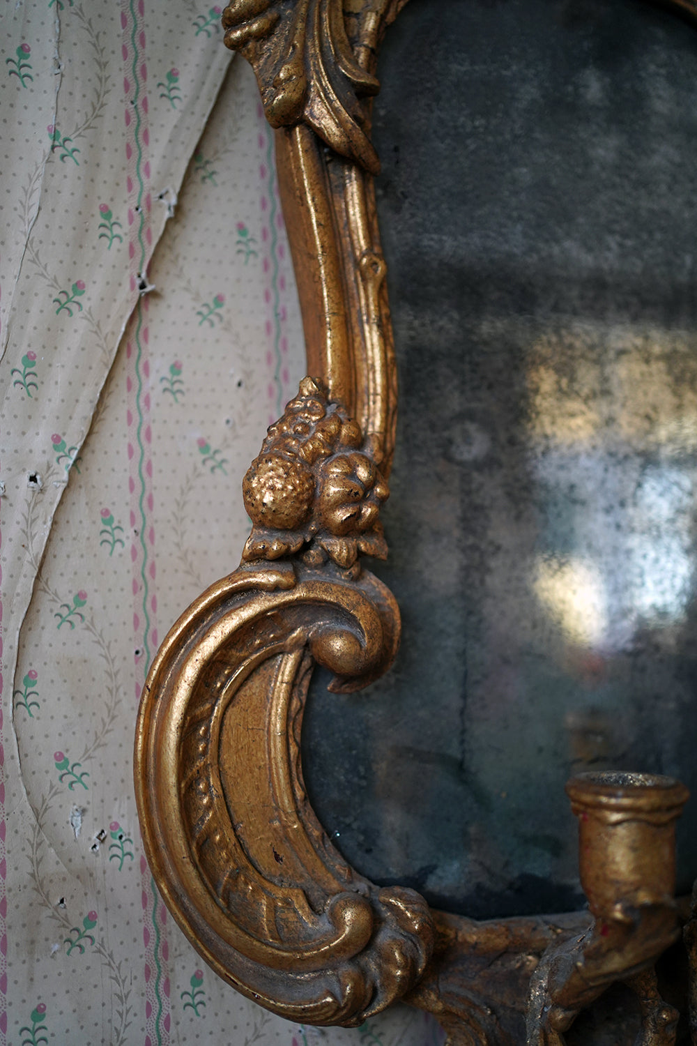 A 19thC Italian Gilt Gesso Girandole Mirror c.1870